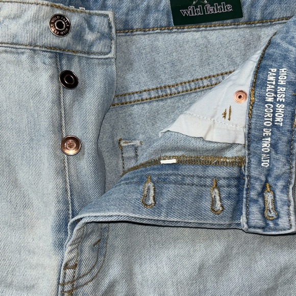 NEW frayed Jean shorts plus size 32 waist - Picture 3 of 8